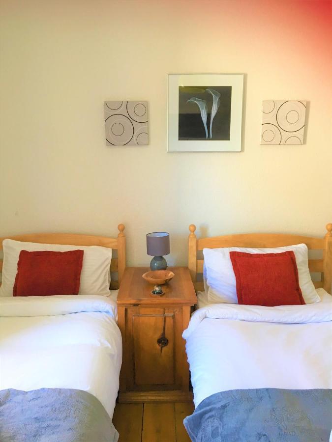 Heddfan Bed & Breakfast Llanboidy Exterior foto